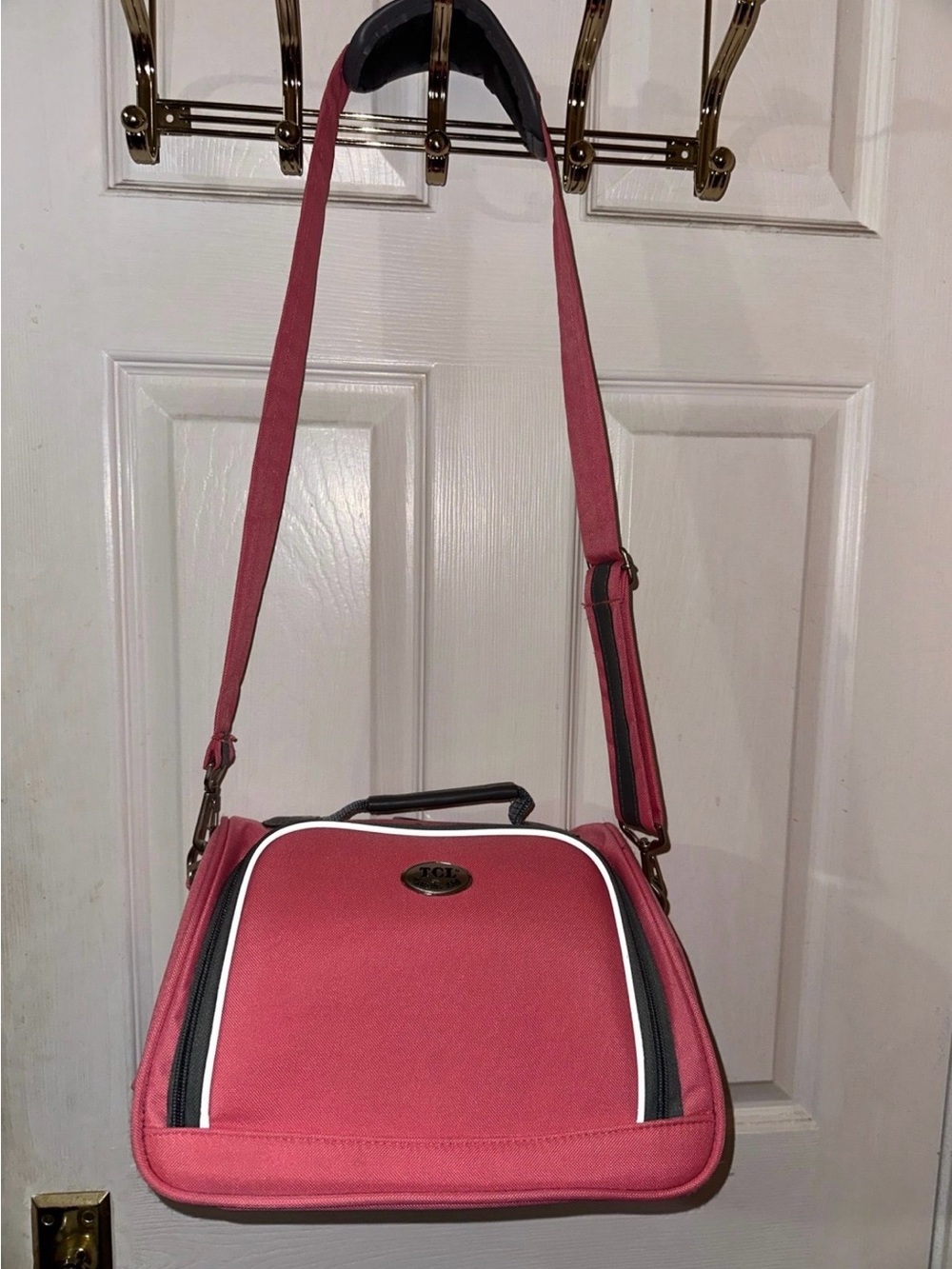 Travelers Club Pink Travel Cosmetic Bag with Adjustable Shoulder Strap
